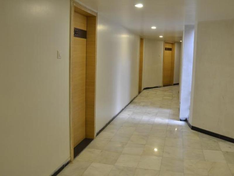 Central Beacon Hotel Сурат Экстерьер фото